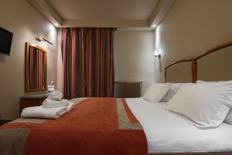 Bedroom 4, Hotel Kentrikon, Peloponnese