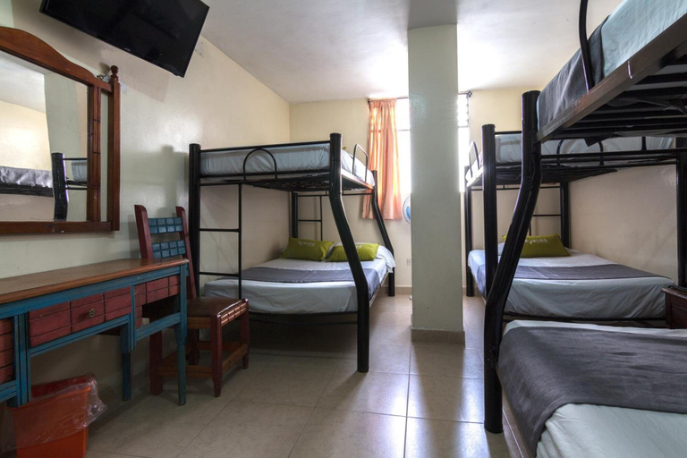 Bedroom 3, Hotel Conquistadores, Medellín