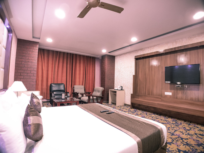 Bedroom 3, Hotel Vishnu Empire, Rewa