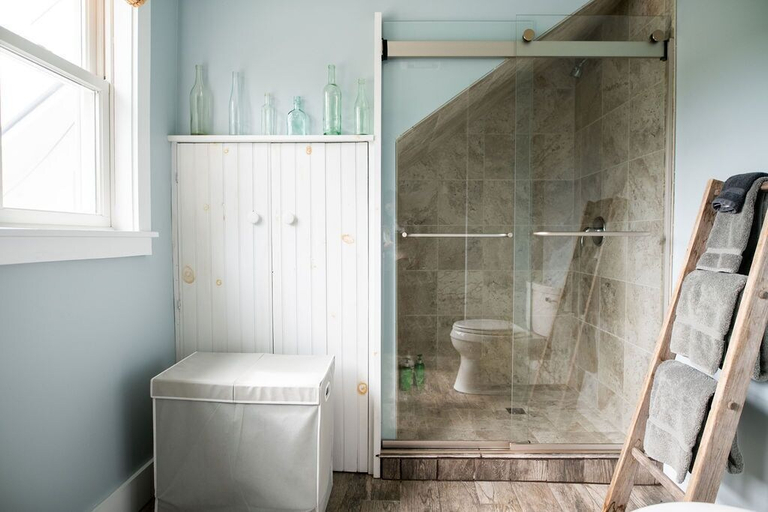 Bathroom 4, Craftsbury Farmhouse, Orleans