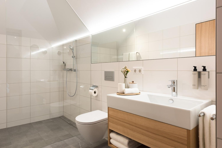 Bathroom 3, Hotel Johann, Bregenz
