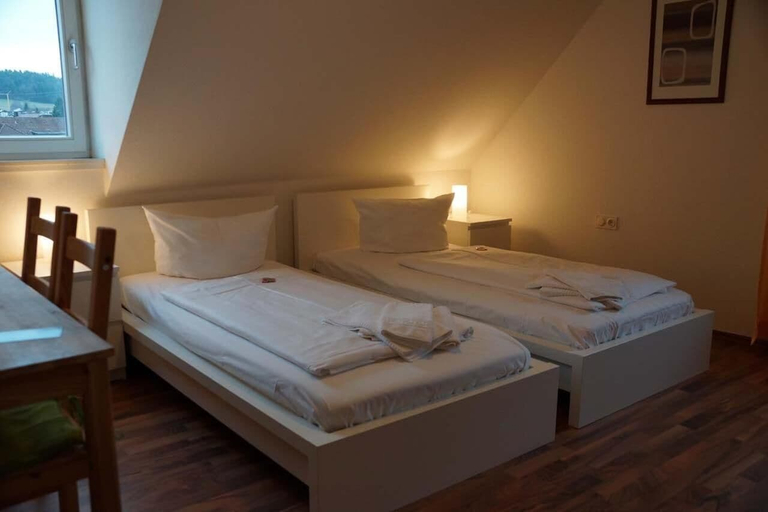 Bedroom 4, Hotel Postbauer Heng, Neumarkt in der Oberpfalz