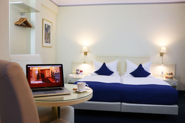 Bedroom 2, Hotel Dalberg, Aschaffenburg