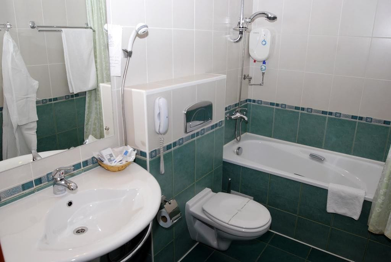 Bathroom, Amparo Hotel, Vologodskiy rayon