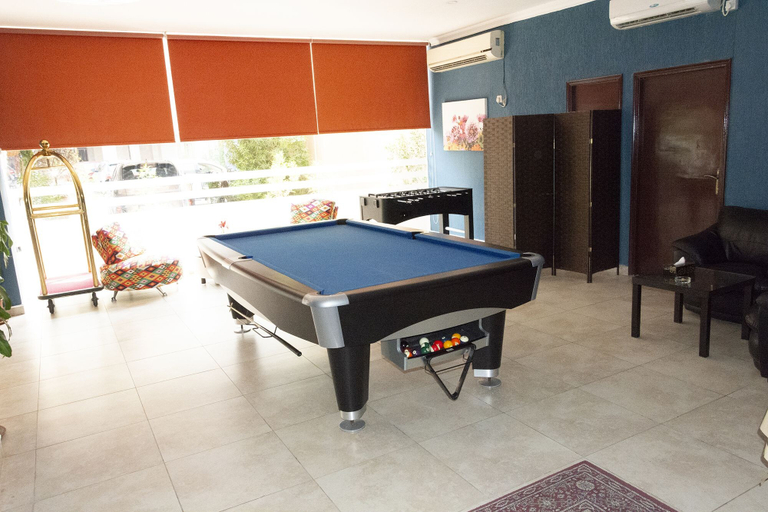 Others 4, Flowers INN 1, Salmiya