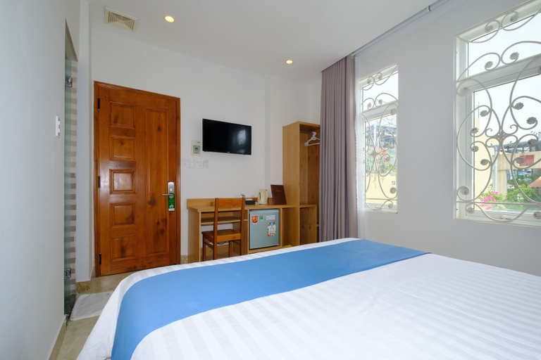 Bedroom 2, BlueSea Hotel, Qui Nhơn