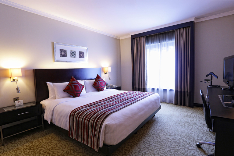Bedroom 3, Ramada Plaza by Wyndham Dubai Deira, Dubai