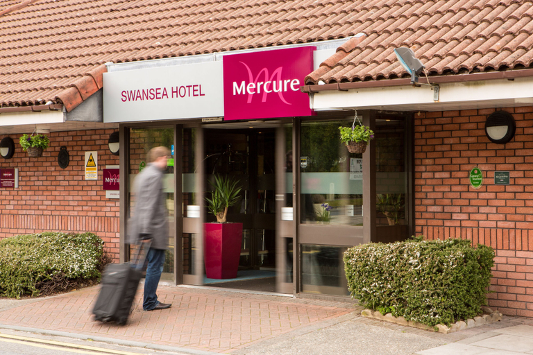 Exterior & Views 2, Mercure Swansea Hotel, Swansea