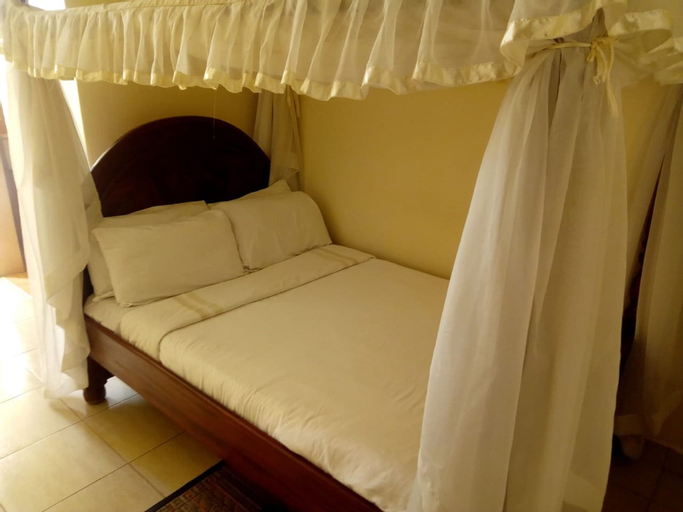 Bedroom 2, Bungoma Midtown Hotel, Kanduyi
