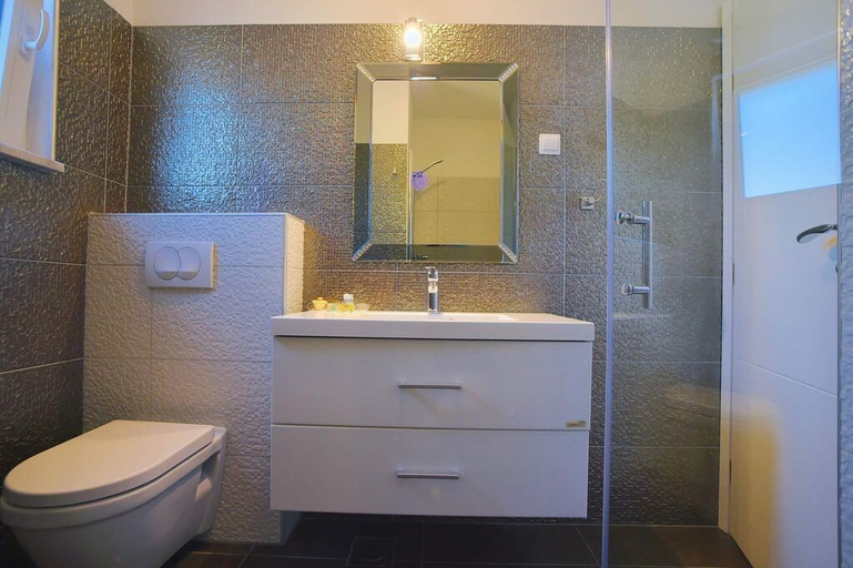 Bathroom 4, Luxury villa Maya, Marčana