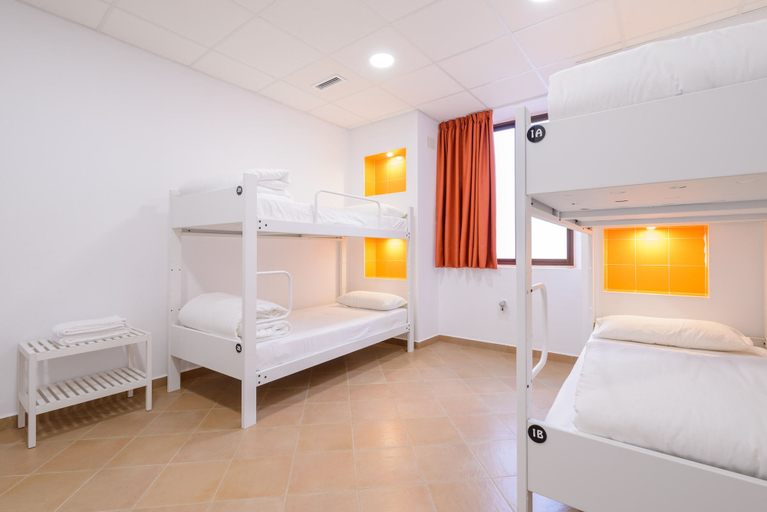 Bedroom 4, Benarrabá Hostel, Málaga