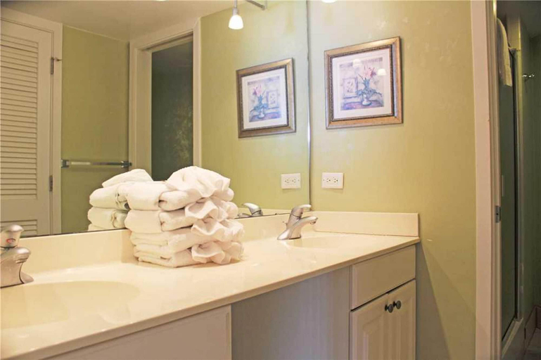 Bathroom 3, Ocean Creek Resort by Palmetto Vacations, Horry