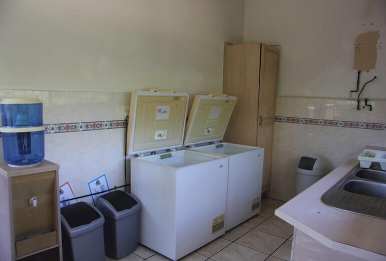Bathroom, Kangela 1, Matutuíne