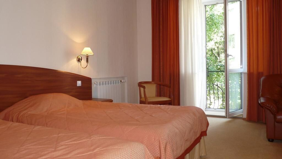 Bedroom 2, Amparo Hotel, Vologodskiy rayon
