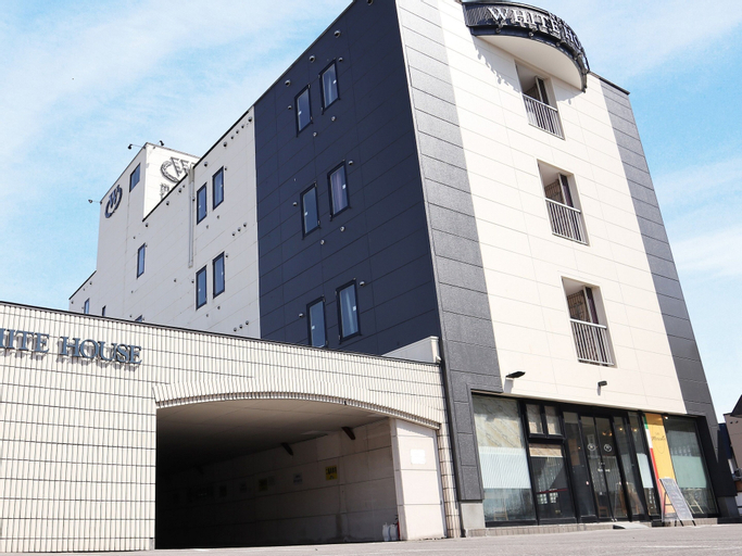 Hotel New White House, Rumoi