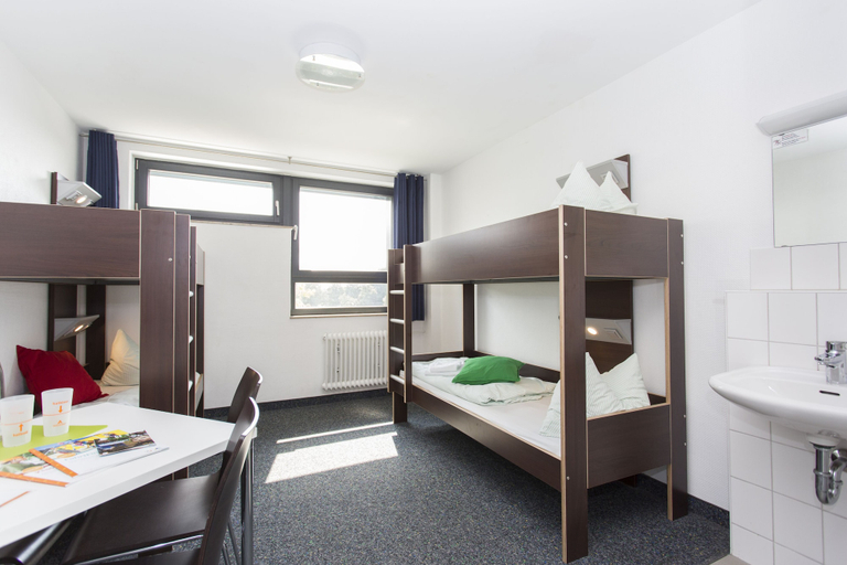 Bedroom 2, DJH City-Hostel Köln-Riehl, Köln