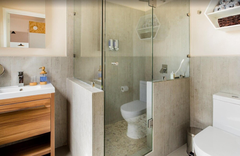 Bathroom 5, Hip, Colorful Studio with Patio in Roma Norte, Mexico City
