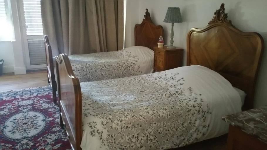 Bedroom 4, L' Obsidienne, Moselle
