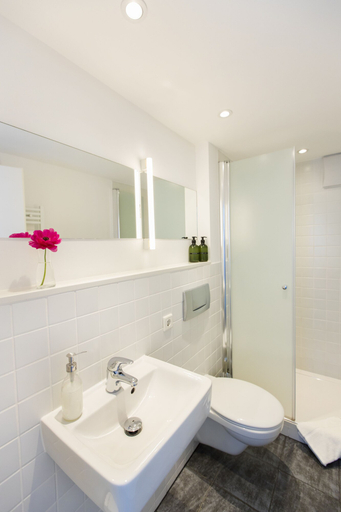 Bathroom 3, statthaus - statt Hotel, Köln