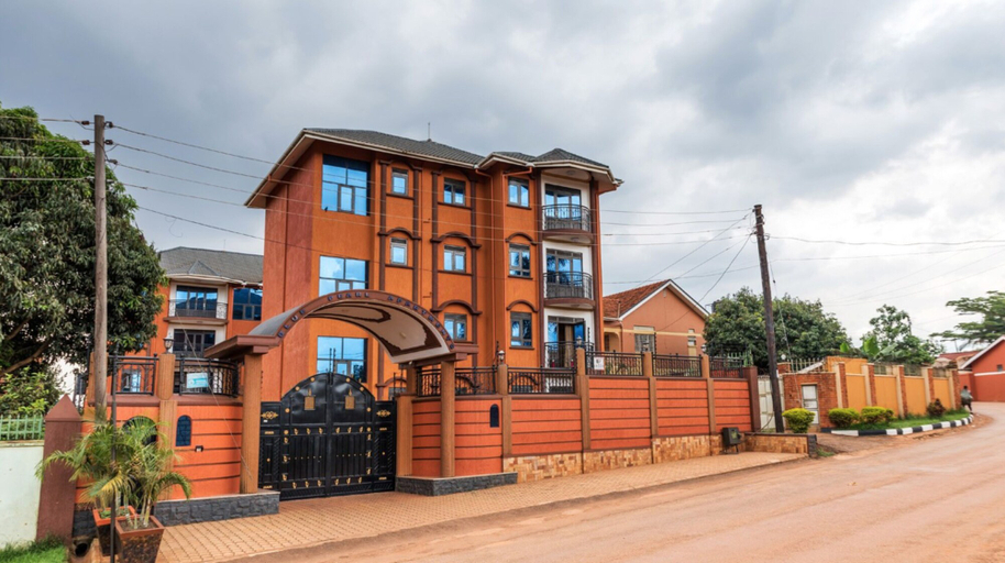 Exterior & Views 2, Apartment in Secure Resort - 4 to 6 People, Kampala