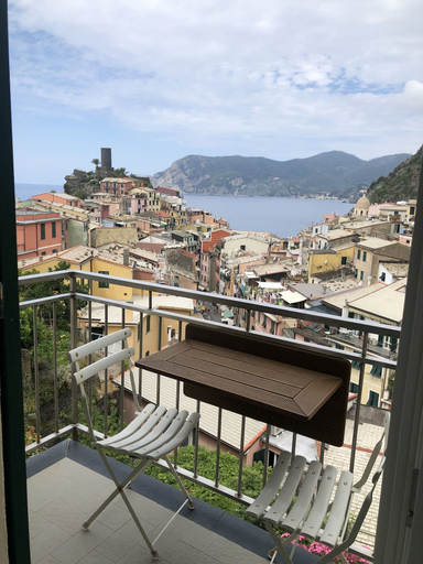 Others 4, Casa Catò, La Spezia
