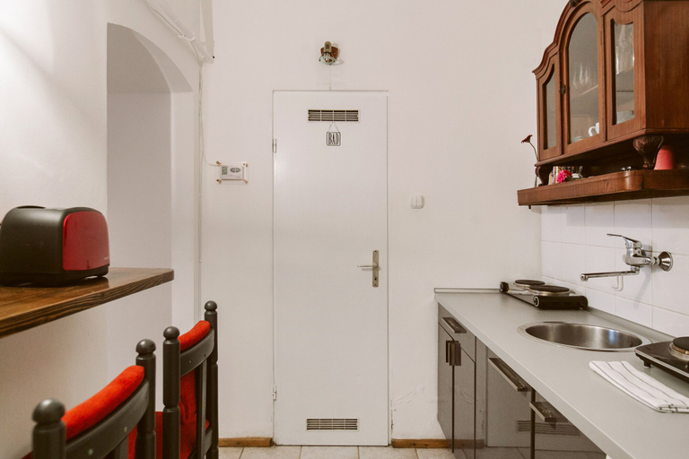 Others 5, Hunyadi 4 Apartment I., Budapesti