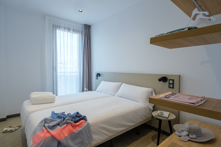 Bedroom 3, Apartaments Reial 1, Tarragona