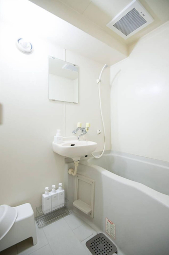 Bathroom 2, SAKIZO VILLA Kyoto Jingu-michi Sanjo 404, Kyoto