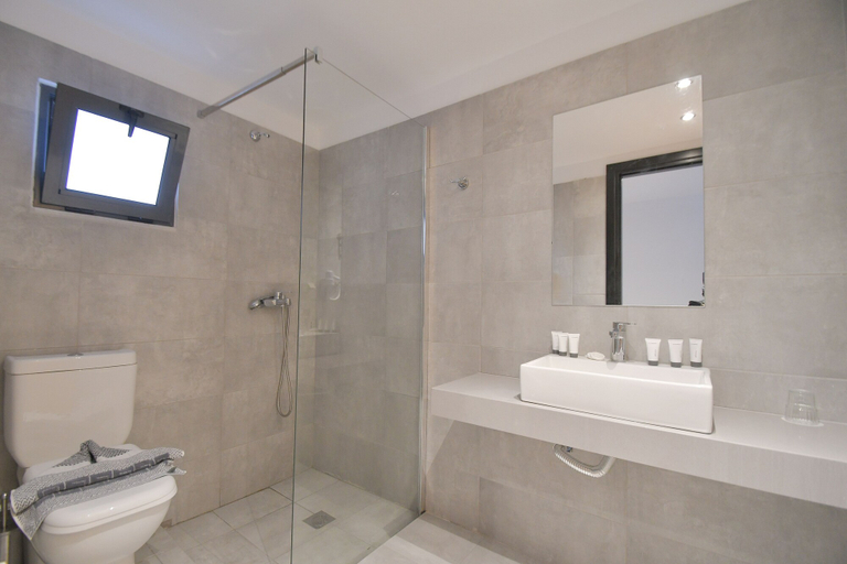 Bathroom, Evita Mare, South Aegean