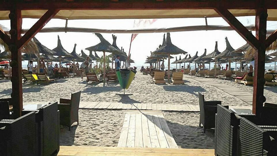 Food & Drinks 3, Roca del Mar, Navodari