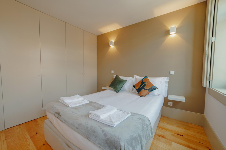 Bedroom 2, Legacy Oporto Design Apartment H by Vacationy, Porto