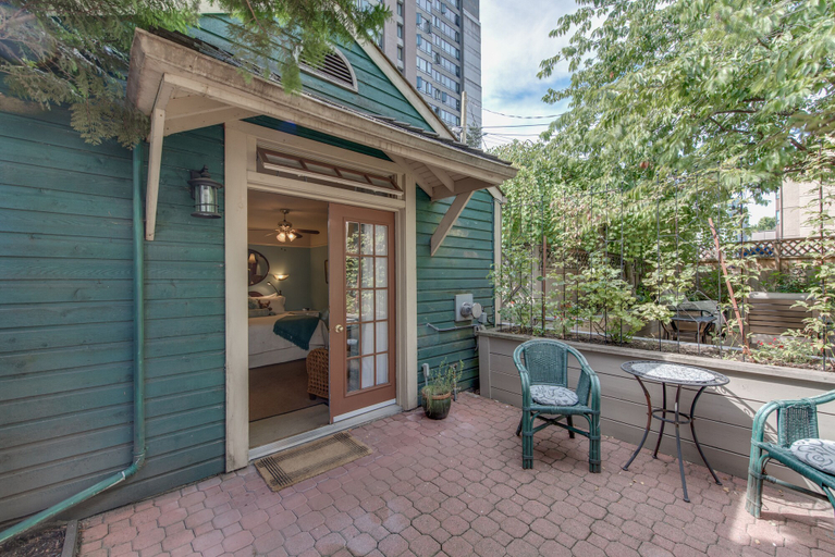 Exterior & Views, O Canada House, Greater Vancouver