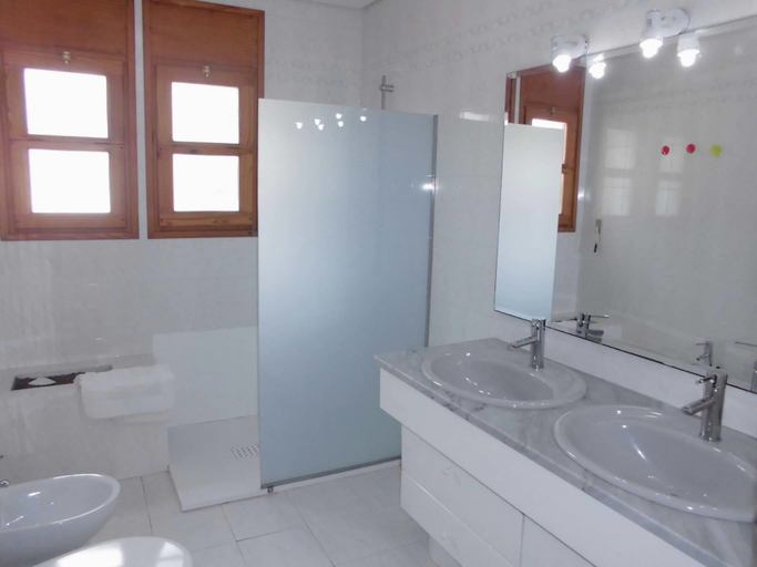 Bathroom, Inmo Estartit Villa Pont Nou, Girona