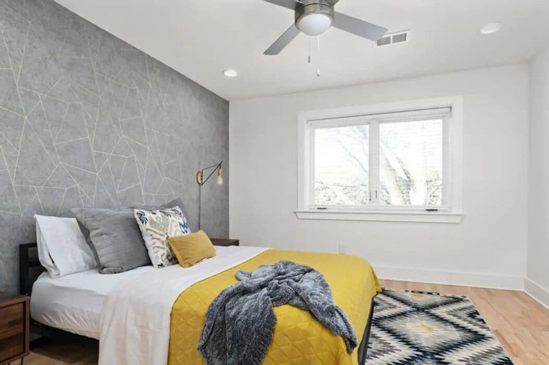 Crescent Furnished Apartments, Fulton