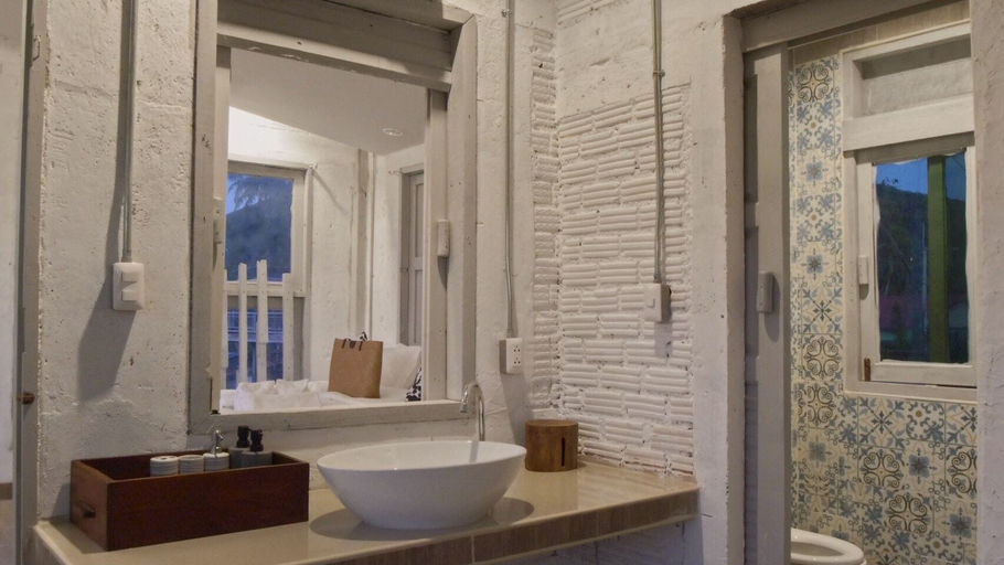 Bathroom 3, Artisan Koh Yao Yai, Ko Yao District