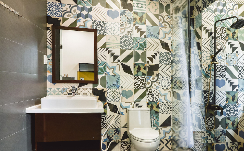Bathroom 3, NHATUIshare Quy Nhon, Qui Nhơn