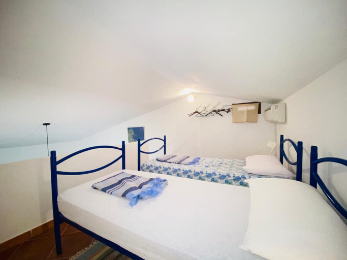 Bedroom 3, Appartamento Cala d'Ambra, Nuoro
