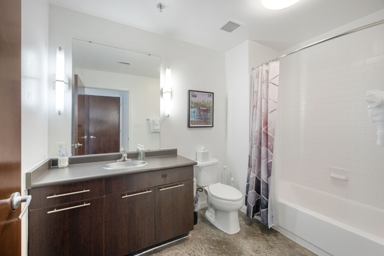 Bathroom 4, Kasa 2nd Street Austin, Travis
