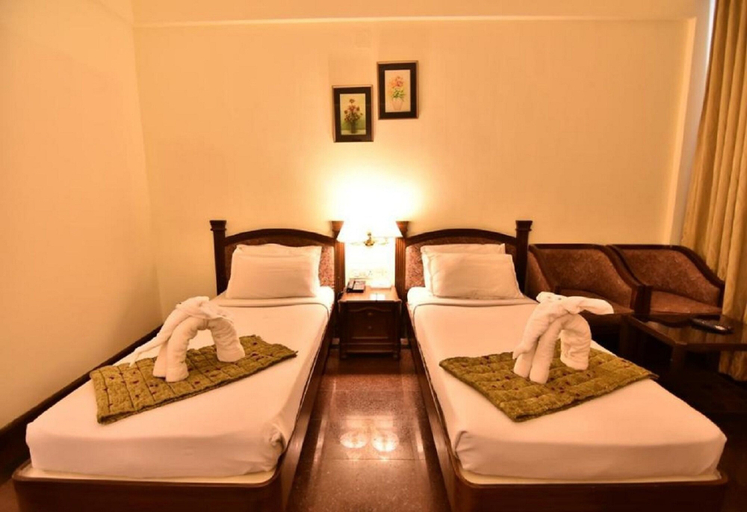 Bedroom 2, Simsan Hotel, Chennai