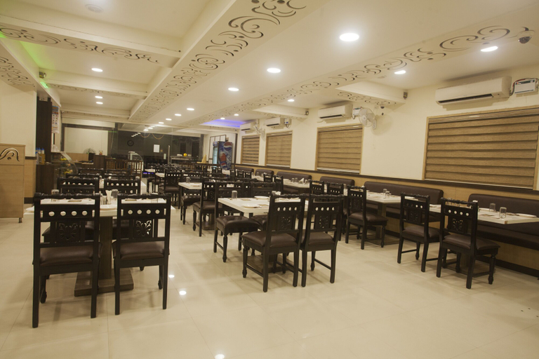 Food & Drinks 5, Ganesh Meridian, Sivaganga