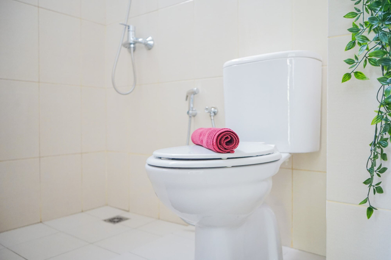 Bathroom 5, Cozy 3BR Asatti Apartment near ICE BSD By Travelio, Tangerang Selatan