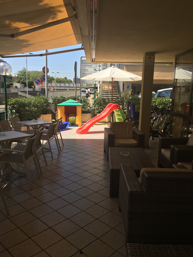 Food & Drinks 5, Hotel City, Rimini