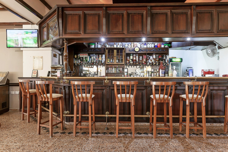 Food & Drinks 5, The Ship Inn Hotel