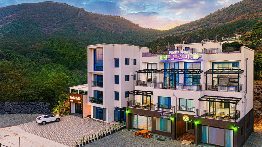 Exterior & Views 2, Clover spa pension, Geoje