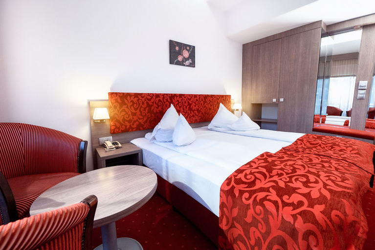 Bedroom 2, Hotel Tisa, Livadia