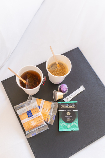 Food & Drinks 5, B&B HOTEL Villeneuve-Loubet Village, Alpes-Maritimes