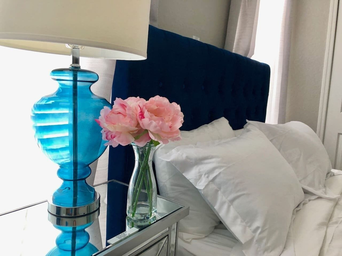 Bedroom 3, Tideview 166 · NEW Ultra Modern & Super Clean 3 Full Suites, Orange