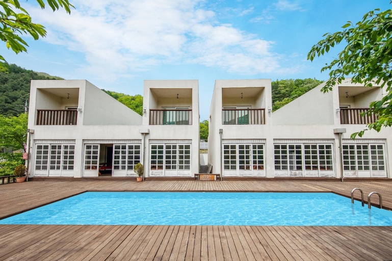 Sport & Beauty, Gapyeong Bom Kids Gajok Spa Pension, Gapyeong