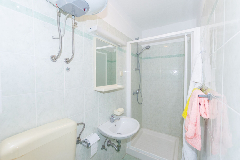 Bathroom 4, Beautiful Rustical Apartment in Rovinj, Rovinj