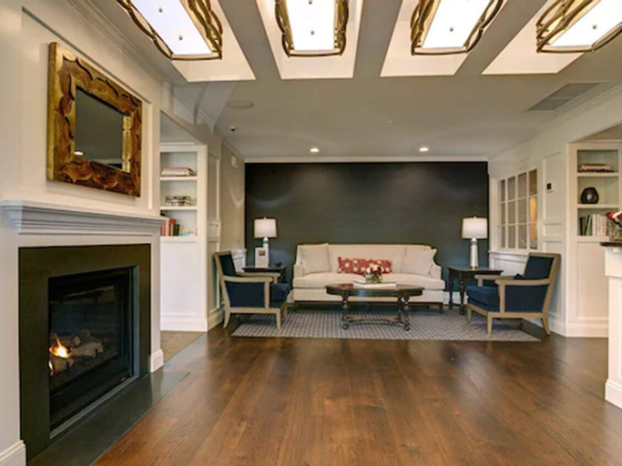 Public Area 2, Sag Harbor Inn, Suffolk